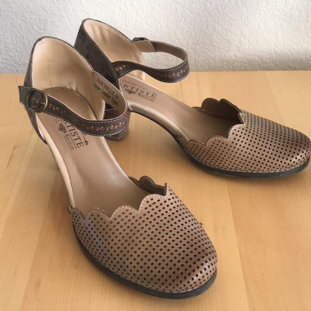 L’Artiste by Spring Step Parchelle heel. Light tobacco color. Size 40 (US 9-9.5)